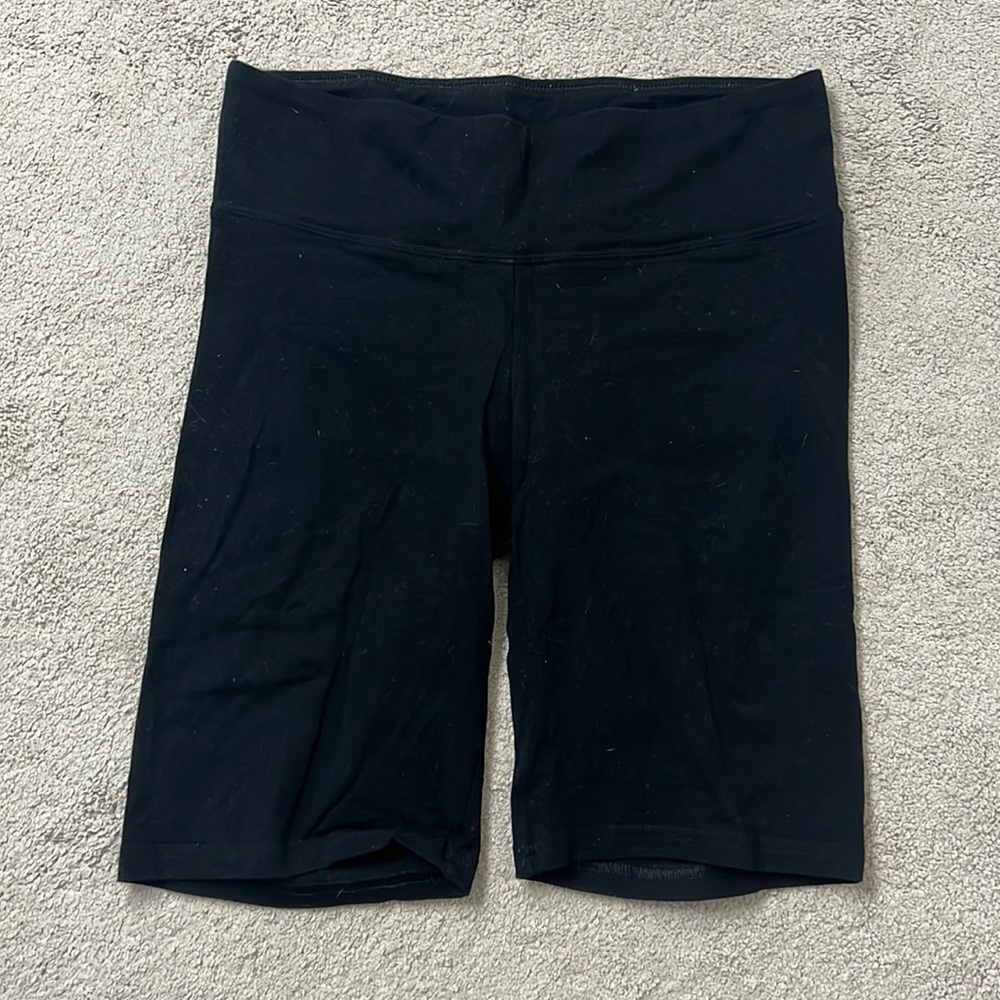 Aritzia TNA black bike shorts sz S NWOT